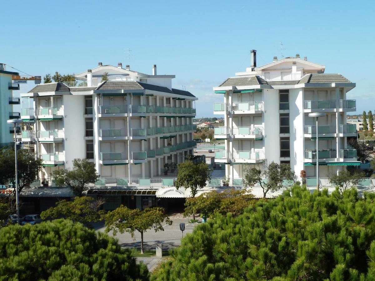 Residence Torino Lido di Jesolo Eksteriør bilde