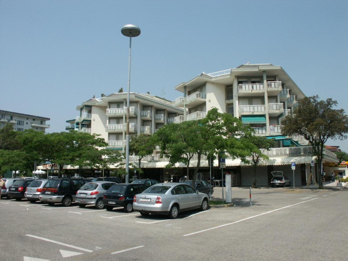 Residence Torino Lido di Jesolo Eksteriør bilde